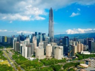 深圳已经成为中国摩天大楼最多的城市之一，截至2017年3月份，深圳已经建成或已经封顶的300米以上的建筑项目已达14个，另有20多个300米以上的建筑正在建设中。图为深圳地标平安金融中心。 
