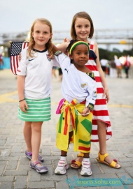 美国加纳双色小美女们